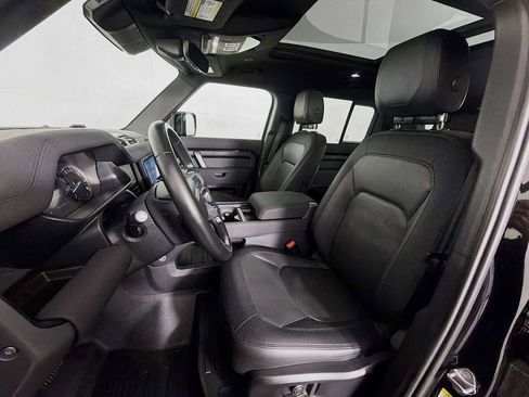 Used 2023 Land Rover Defender 110 X-Dynamic SE image 11