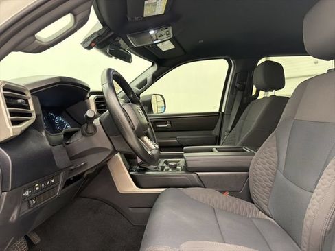 Certified 2025 Toyota Tundra SR5 AWD/4WD image 15