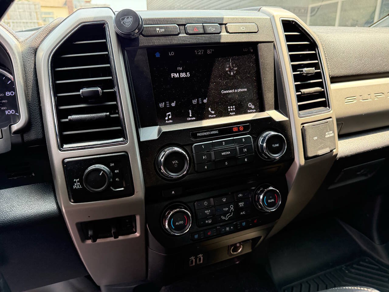 Used 2019 Ford F250 Lariat w/ Chrome Package AWD/4WD image 16