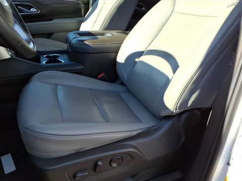 Certified 2023 GMC Yukon SLT w/ SLT Premium Package image 13