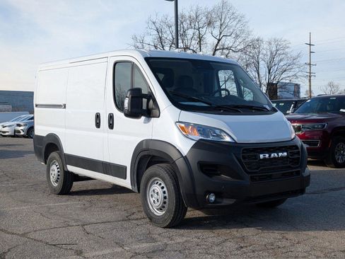 New 2025 RAM ProMaster 1500 w/ Premium Convenience Group image 5