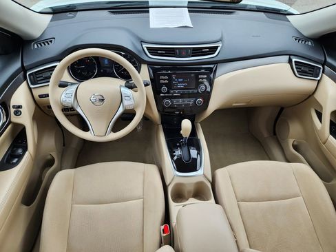 Used 2015 Nissan Rogue S AWD/4WD image 24