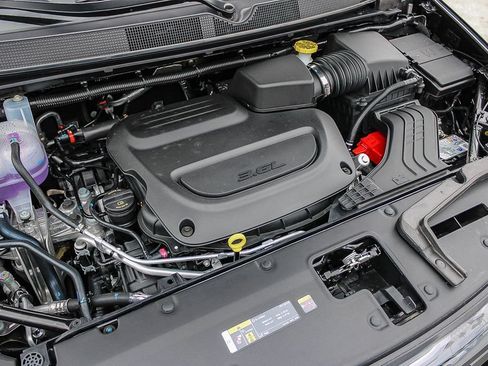 New 2027 Chrysler Pacifica Select FWD image 28