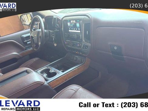 Used 2015 Chevrolet Silverado 1500 High Country w/ High Country Premium Package AWD/4WD image 41
