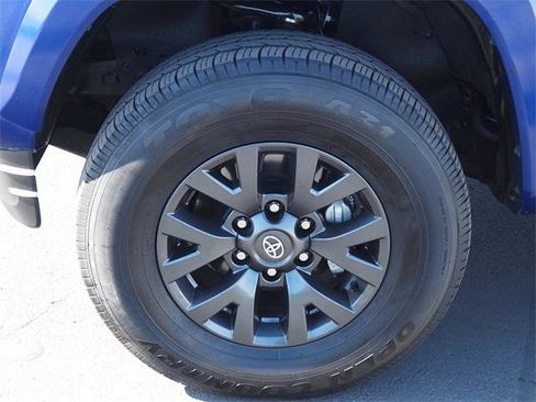 Certified 2023 Toyota Tacoma SR5 image 10