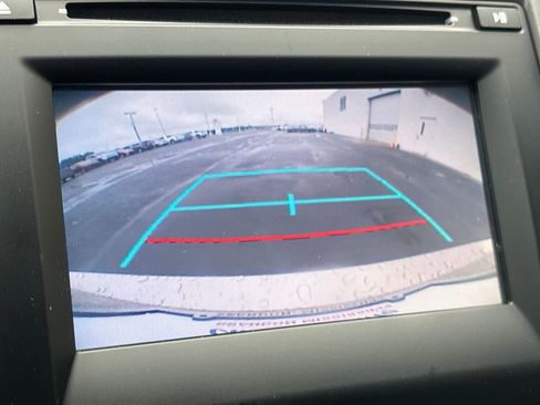 Used 2017 Toyota Camry SE FWD image 11