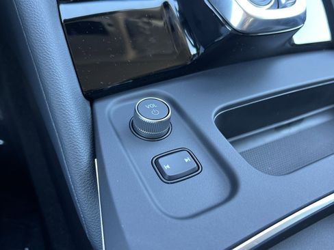 New 2026 Acura MDX SH-AWD image 15