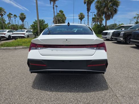 New 2026 Hyundai Elantra SE FWD image 6