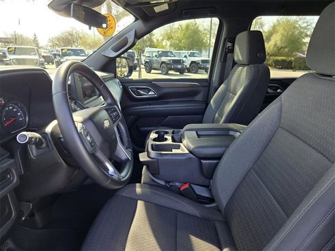 Used 2023 Chevrolet Suburban LS image 23