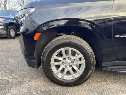 Certified 2024 Chevrolet Suburban LT image 10