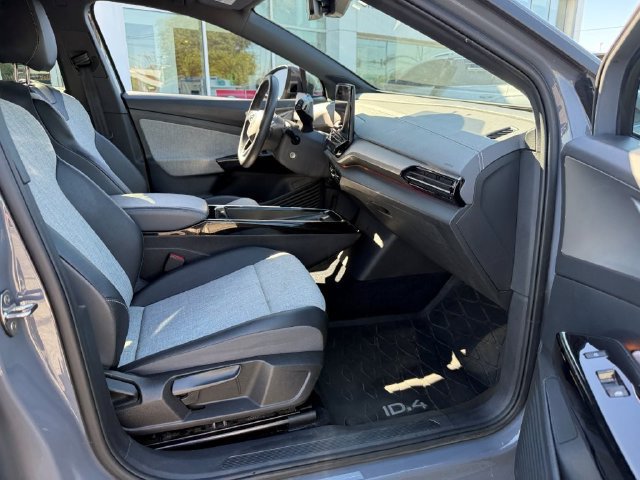 Used 2023 Volkswagen ID.4 Pro RWD image 21
