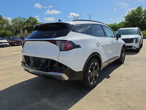 New 2026 Kia Sportage SX FWD image 8