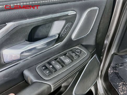 Used 2023 RAM 1500 Laramie AWD/4WD image 27