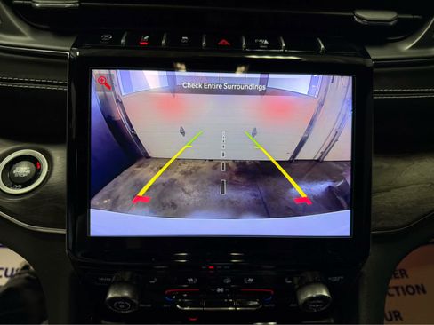 Used 2022 Jeep Grand Cherokee L Overland w/ Luxury Tech Group IV image 20