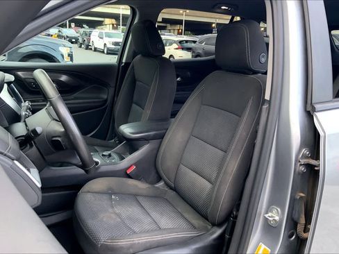 Used 2023 GMC Terrain SLE w/ Driver Convenience Package FWD image 11