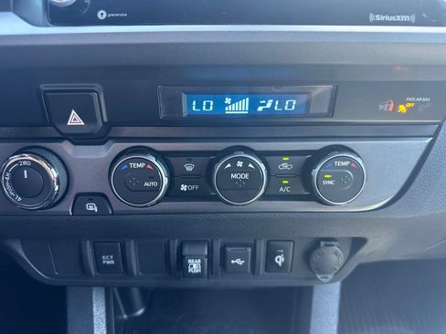 Used 2023 Toyota Tacoma TRD Sport AWD/4WD image 4