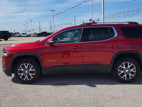Used 2023 GMC Acadia SLT image 3