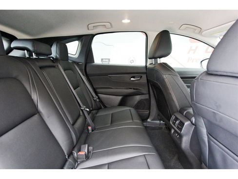 New 2026 Nissan Murano SV image 9