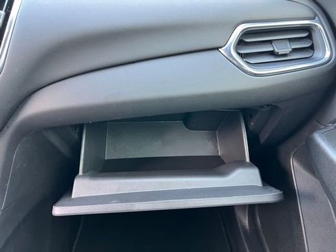 Used 2023 Chevrolet Equinox LT w/ Driver Convenience Package AWD/4WD image 23