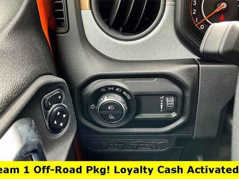 New 2025 Jeep Gladiator Sport image 34