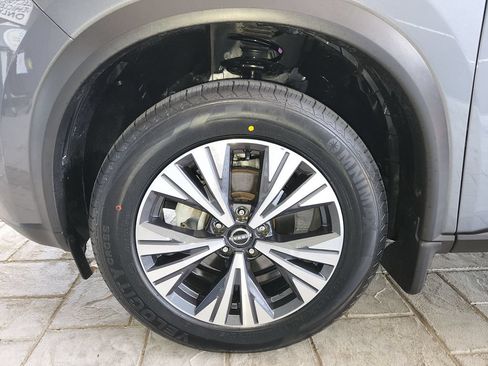 Certified 2023 Nissan Rogue SV w/ SV Premium B Package FWD image 31