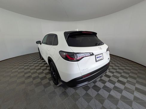 Used 2024 Honda HR-V Sport image 12