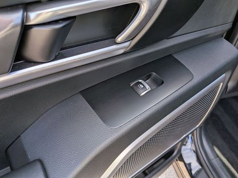 Used 2025 Kia Telluride S image 28