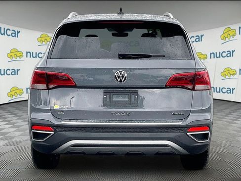 Used 2023 Volkswagen Taos SE w/ Panoramic Sunroof Package AWD/4WD image 5