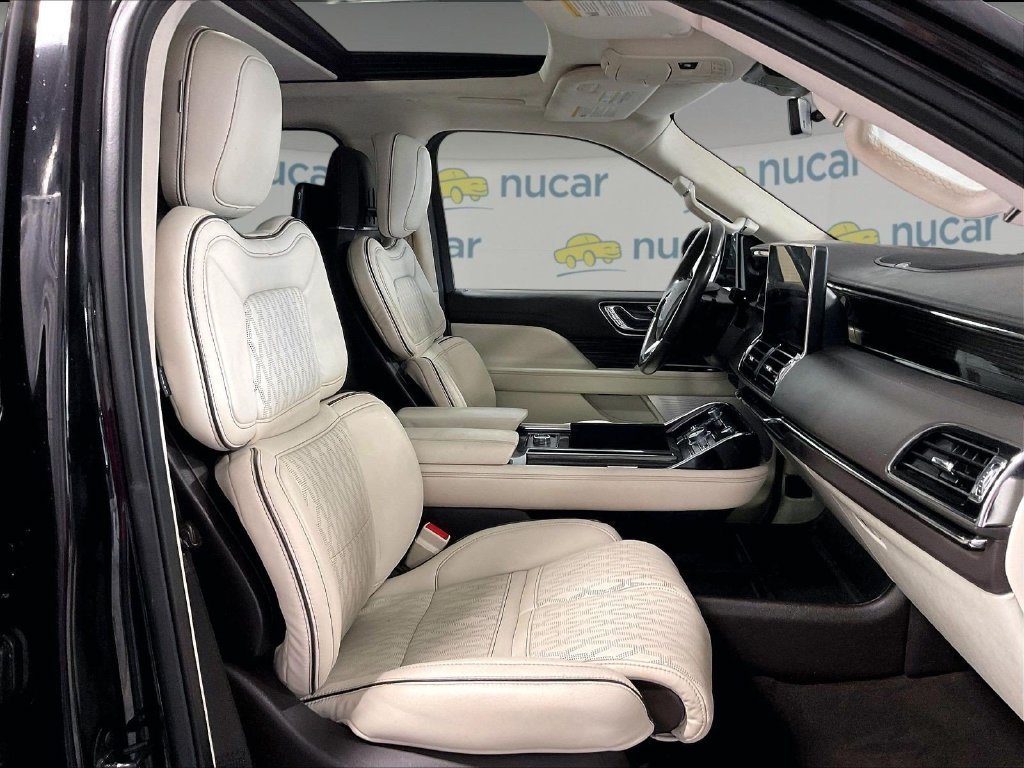 Used 2022 Lincoln Navigator L Black Label AWD/4WD image 11