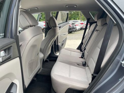 Used 2012 Toyota Highlander Limited w/ Tow Pkg AWD/4WD image 25