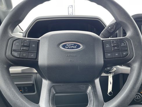 Used 2022 Ford F150 XLT w/ Trailer Tow Package image 9