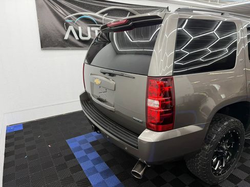 Used 2011 Chevrolet Tahoe LT image 3