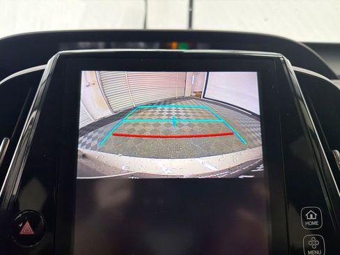 Used 2018 Toyota Prius Prime Advanced image 27