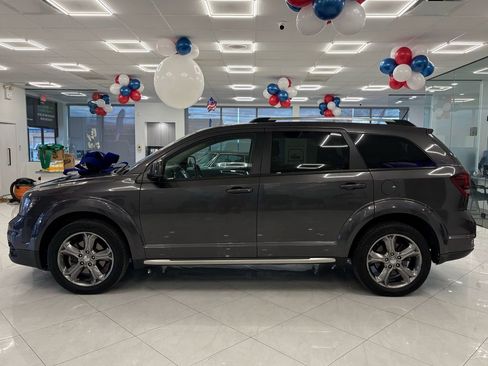 Used 2017 Dodge Journey Crossroad image 4