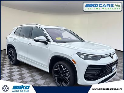 New 2025 Volkswagen Tiguan SEL R-Line
