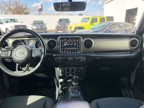 Used 2021 Jeep Wrangler Unlimited Sport image 22