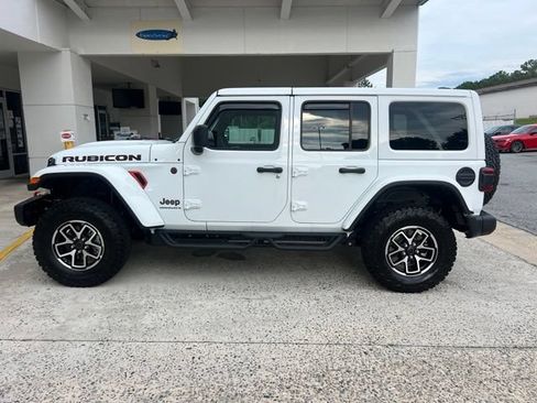 Used 2026 Jeep Wrangler Unlimited Rubicon w/ Steel Bumper Group AWD/4WD image 6