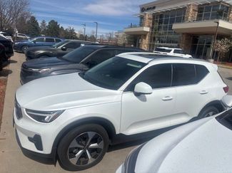 Used 2023 Volvo XC40 B5 Plus w/ Protection Package Premier video 1