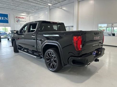 Used 2025 GMC Sierra 1500 Denali w/ Technology Package AWD/4WD image 7