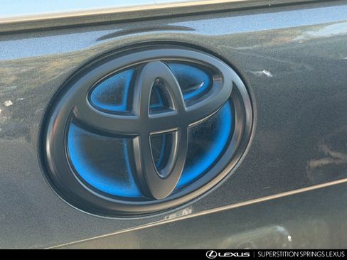Used 2019 Toyota RAV4 Limited w/ Carpet Mat Package AWD/4WD image 8