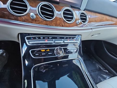 Used 2018 Mercedes-Benz E 300 E 300 image 14