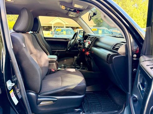 Used 2016 Toyota 4Runner Trail AWD/4WD image 21