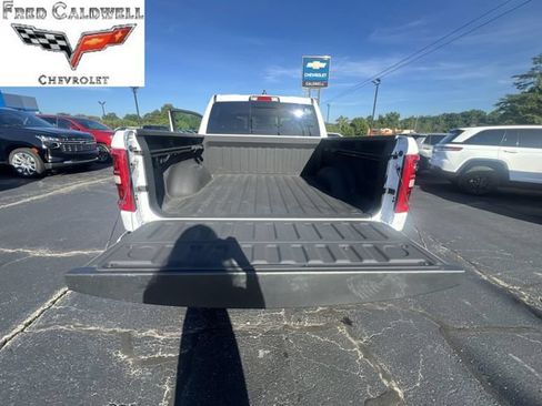 Used 2025 RAM 1500 Big Horn AWD/4WD image 32