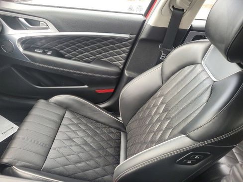 Used 2020 Genesis G70 2.0T w/ Prestige Package image 17