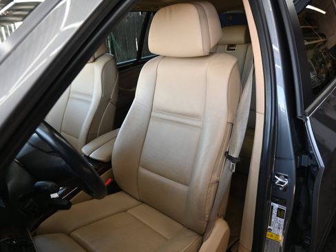 Used 2009 BMW X5 xDrive35d AWD/4WD image 28