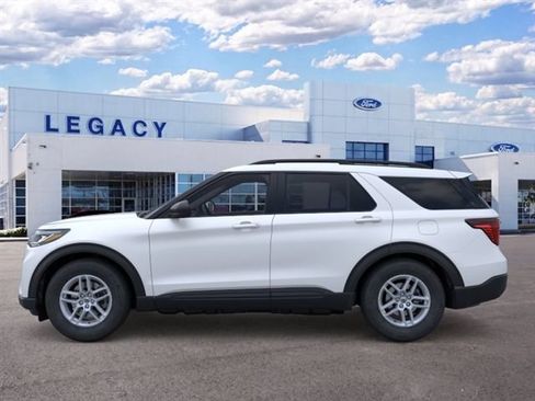 New 2026 Ford Explorer Active w/ Active Comfort Package RWD image 3