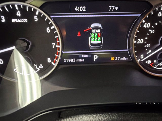 Used 2023 Nissan Pathfinder SL AWD/4WD image 25