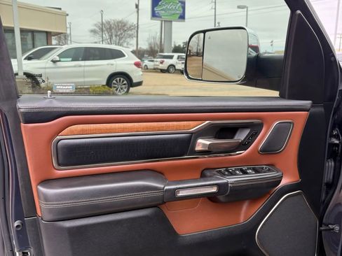 Used 2019 RAM 1500 Limited image 6