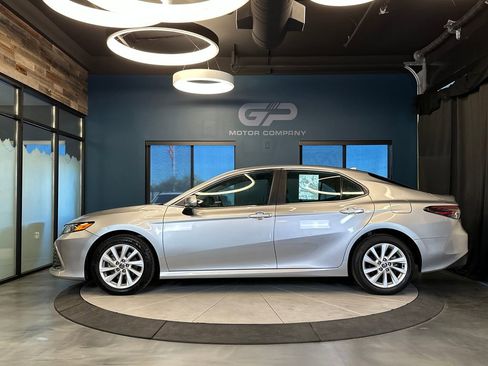 Used 2023 Toyota Camry LE FWD image 6