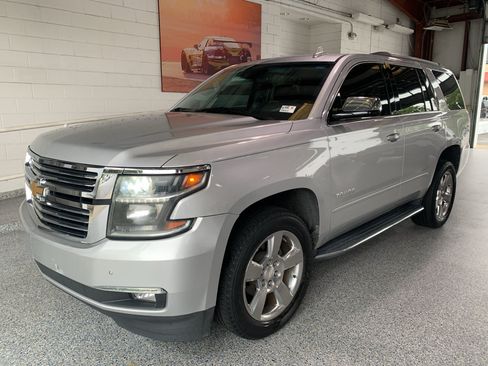 Used 2019 Chevrolet Tahoe Premier RWD image 4